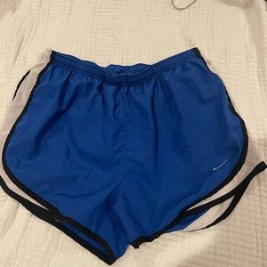 Nike dri -fit shorts. Size large